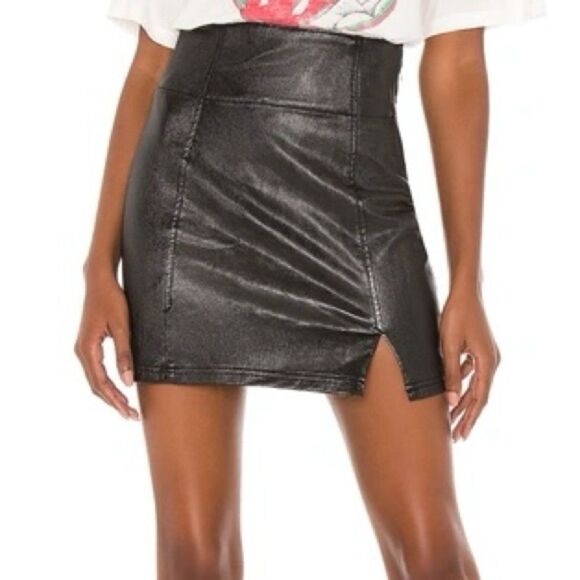 Free People Holding Onto A Dream black coated mini skirt women’s size medium 10 - Picture 1 of 8